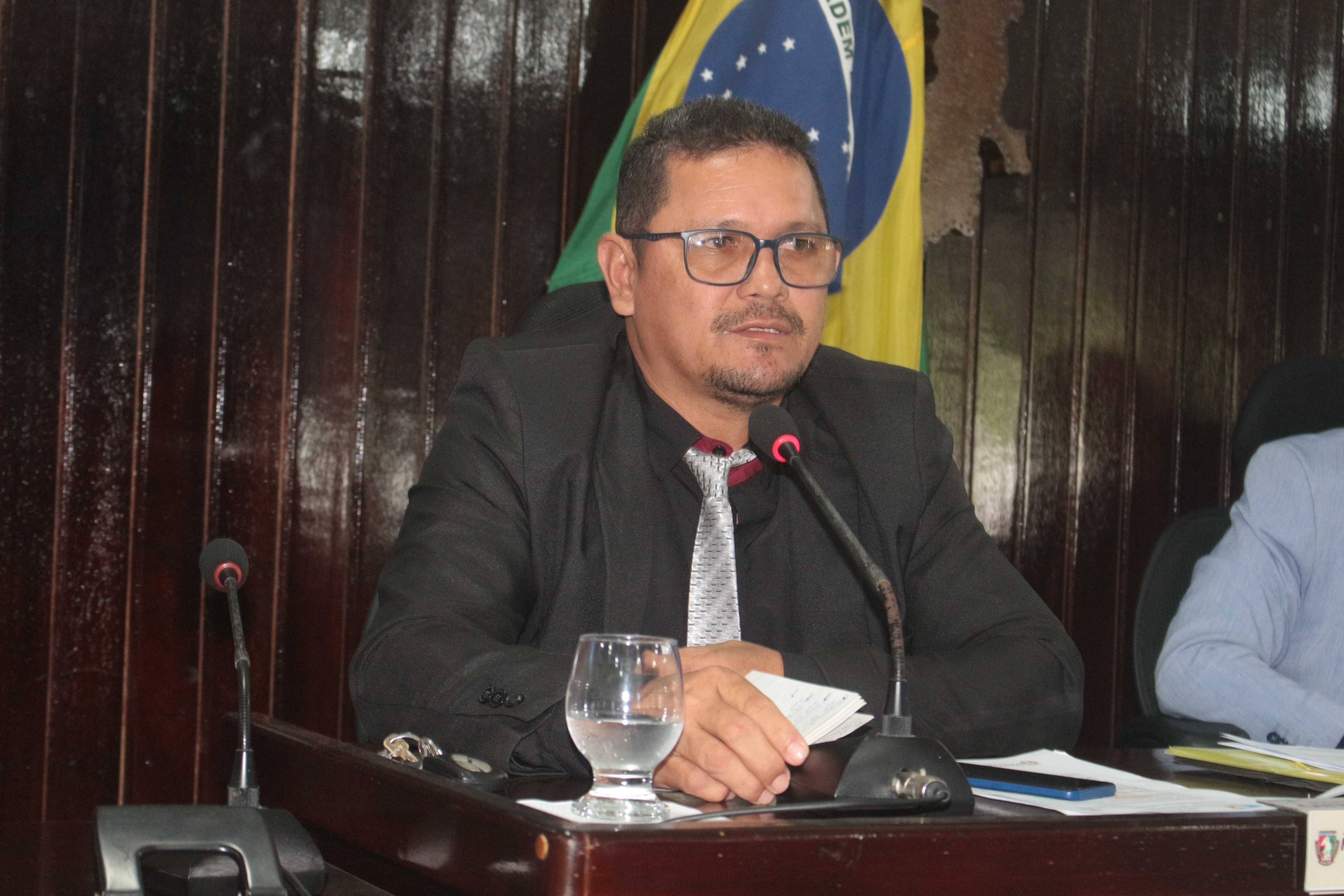 Luiz Nazareno destaca inauguração da escola municipal na Comunidade do Jenipapo I