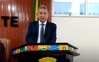 Toninho da Colônia apresenta propositura de Título de Cidadão Manicoreense aos senhores Rozenha e Dr. Fábio